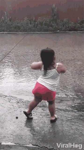 dancing, Dancing In The Rain, dance, raining, cute, chubby, rain, Viral Hog