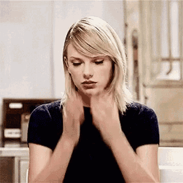 facepalm, Cover Face, Hide Face, Taylor Swift, Gorgeous, ugh