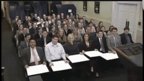 tenor.gif?itemid=7911501