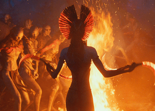 [Imagen: avatar-fire-and-ash-varang.gif]